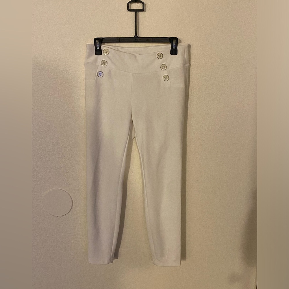 Women’s White Pants